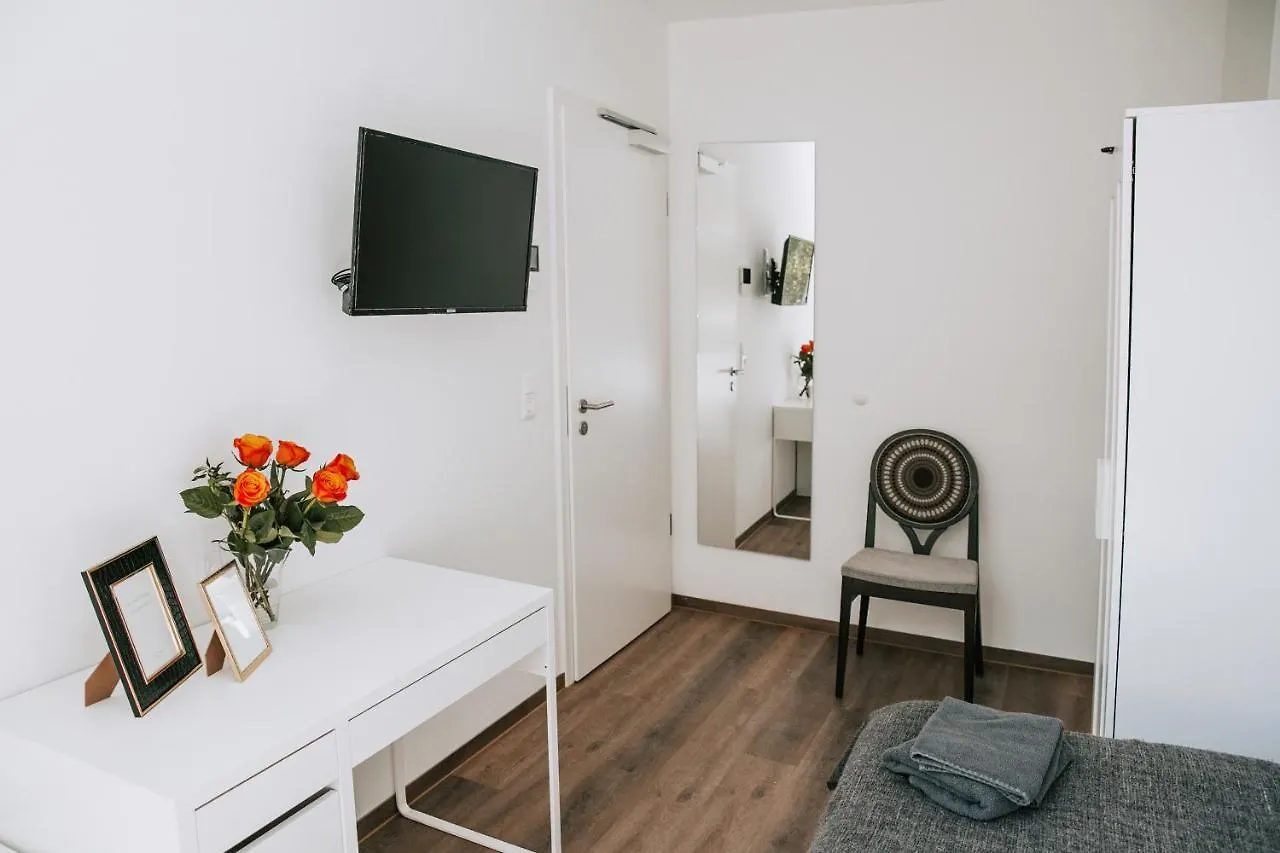 Hostel Rainbow Ferienzimmer